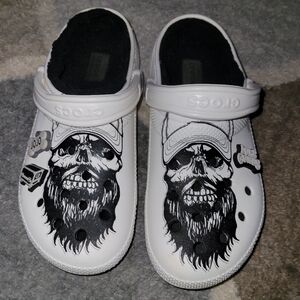 Rare White Luke Combs X Classic  Crocs Men’s 9 Women's 11 Fleece Lined 3 Jibbitz